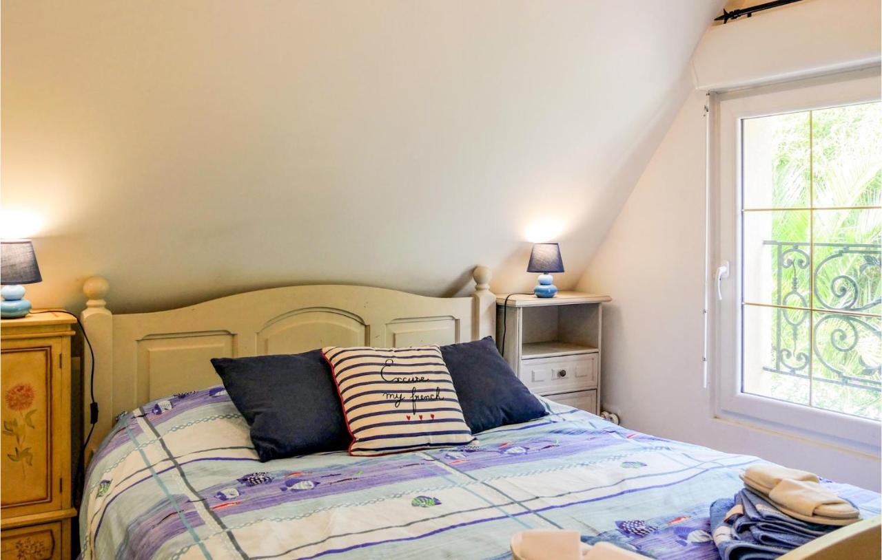 Awesome Apartment In Vasteville With Kitchenette Luaran gambar